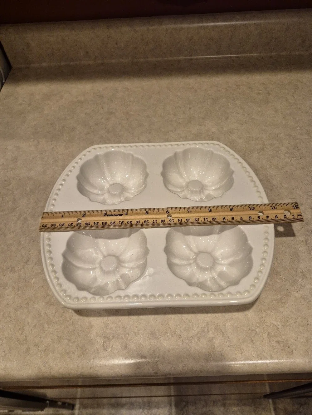 Princess House White Bundt Cake Pan